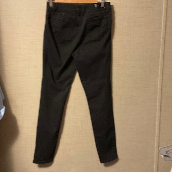 Classic Black Skinny Pants - Picture 2 of 8